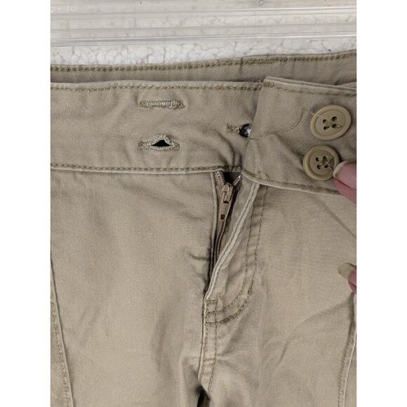 No Boundaries Women's Khaki Shorts Size 13 - Picture 4 of 8